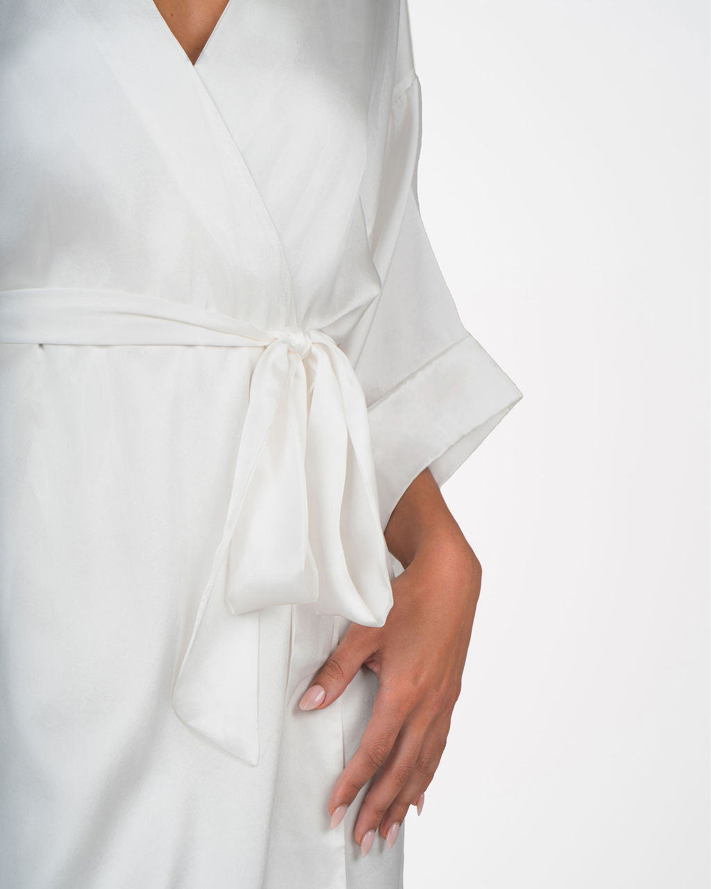 Classic Robe – White