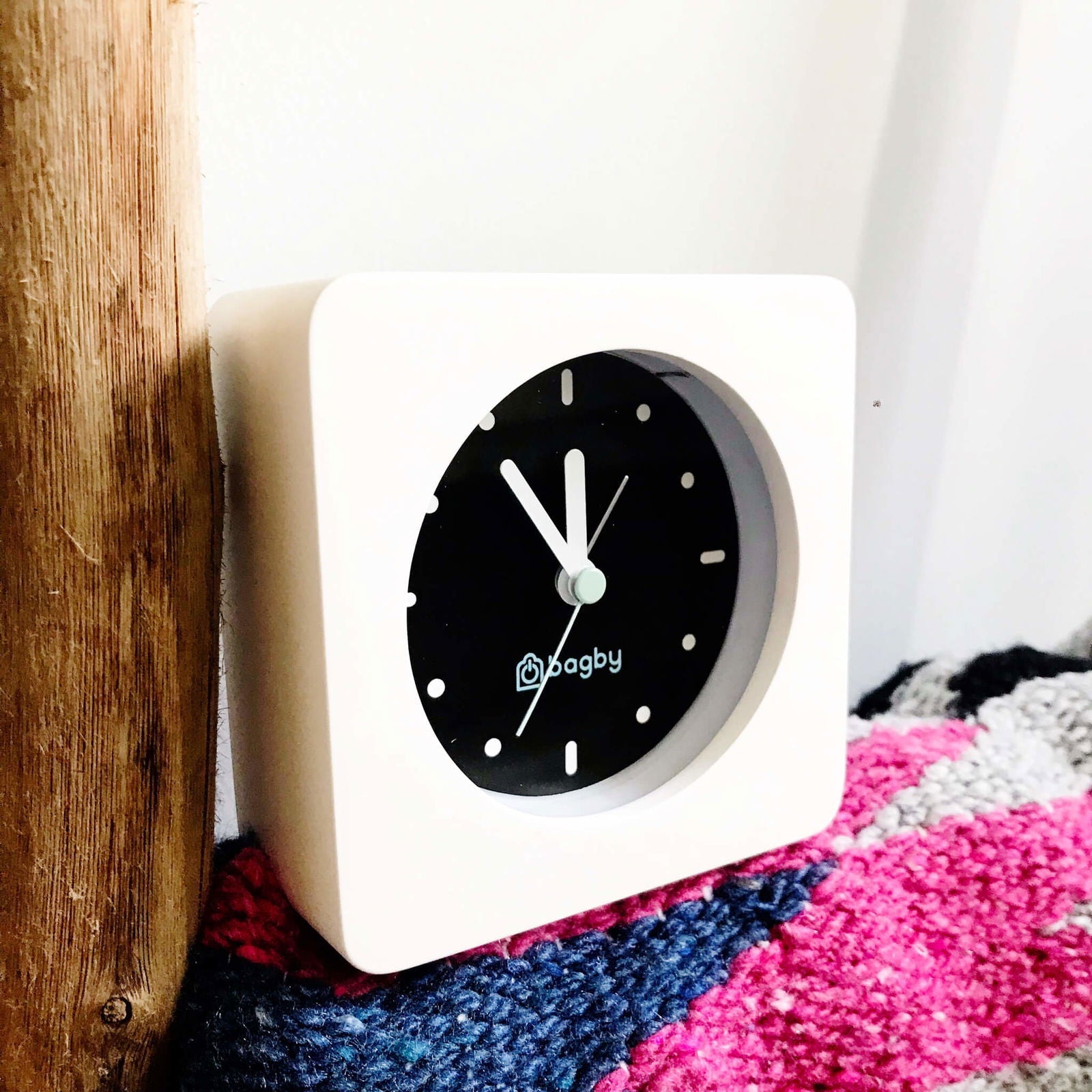 MINIMALIST Silent Alarm Clock